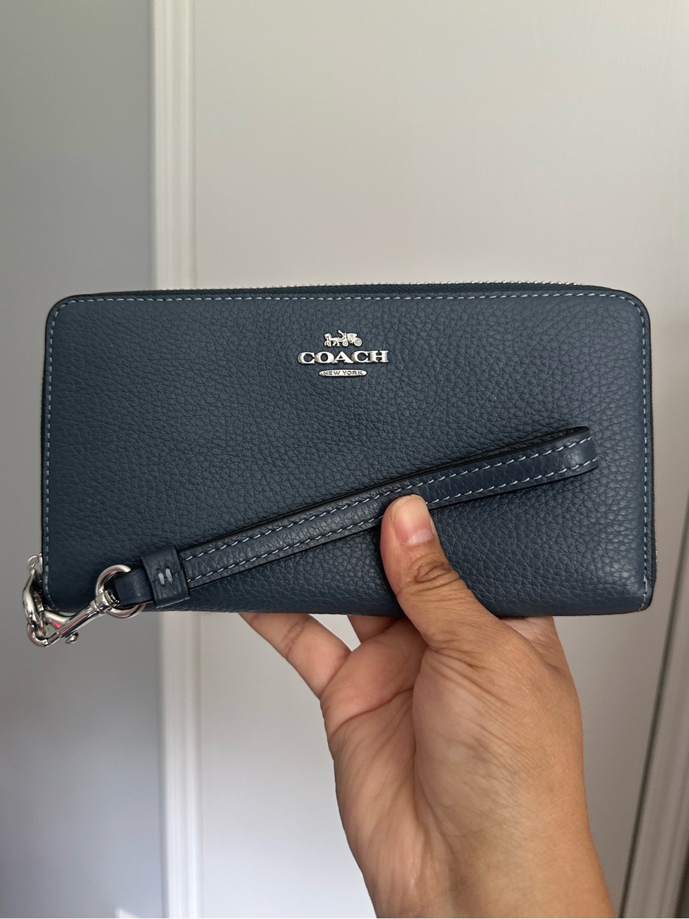 Coach Wallet Zipper around and Wristlet